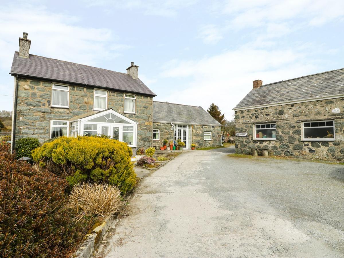 Bwthyn Ael Y Bryn Vila Dolbenmaen Exterior foto